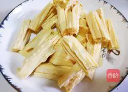 Illustration of how to make fried yuba with eggs 3