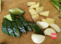 Spicy and spicy Illustration of how to make pot shrimp 7