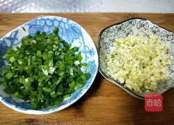 Illustration of how to make noodles with crabs 1