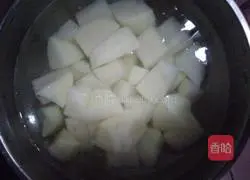 Illustration of how to make potato braised chicken 2