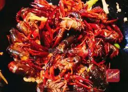 Illustration of Beer Braised Crayfish 6