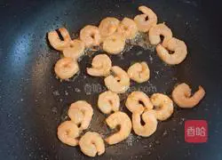 Illustration of how to make shrimp sandwich 6