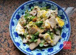 Illustration of how to make a bowl of Xiang flavor 8