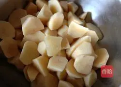 Illustration of how to make potato stew 1