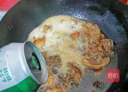 Illustration of home-cooked beer duck 7