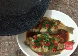 Illustration of how to make minced pepper fish 9