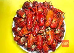 Illustration of braised prawns in oil 10