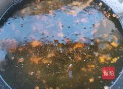 Illustration of how to make pot pork 20