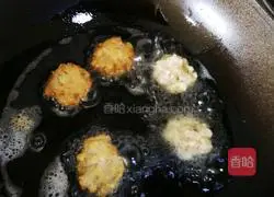 Illustration of how to make Luoxue Meatballs 7