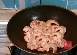Illustration of how to make nutritious and delicious fried shrimps with green onion 3