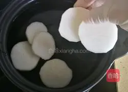 Illustration of how to make spicy cabbage dumpling pot 2