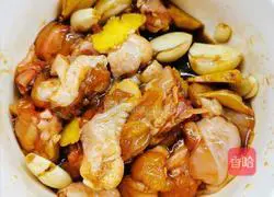 Illustration of how to make King Oyster Mushroom and Chicken Wings Stew 2