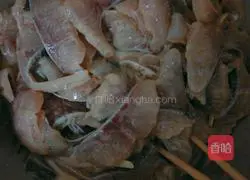 Illustration of home-style fish in sour soup 6