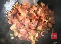 Illustration of how to make beans and potatoes stewed 6