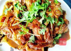 Illustration of how to cook ribs with daylily 18