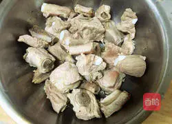 Illustration of how to make clove spareribs 4