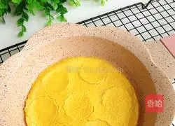 Illustration of how to make egg pancakes with meat 11