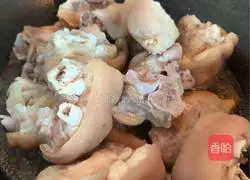 Illustration of home-style soybean pig trotters 3