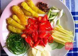 Illustration of how to make fat beef in sour soup 7