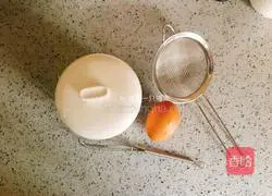 Egg custard will be smooth no more Illustration of how to make pockmarked face 1