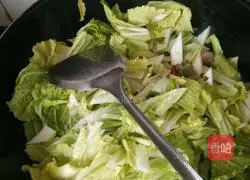 Illustration of how to make pork stewed vermicelli 8