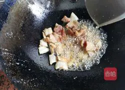 Illustration of how to make a bowl of Xiang flavor 5