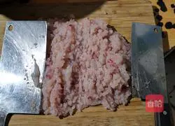 Grass carp Illustration of how to make meatballs 2