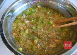 Illustration of how to make scrambled eggs with pepper 4