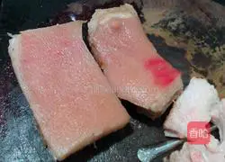 Illustration of Crispy Roasted Pork 6