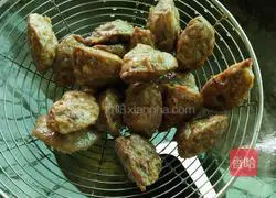 Illustration of how to make fried beef tendon balls 4