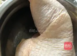 Illustration of how to make braised chicken 1