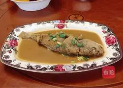 Illustration of braised Huangshan fish 8