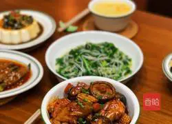 How to make Chicken Wings and Prawn Burgers 9