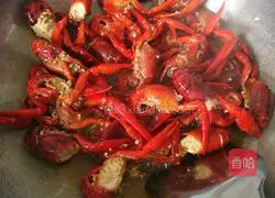 Illustration of how to make spicy crayfish 6