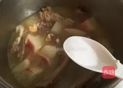 Illustration of how to cook mutton chops and stewed radish 8