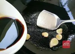 Illustration of braised wild rice in oil 7