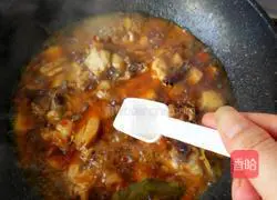 Illustration of how to make potato-roasted chicken nuggets 14