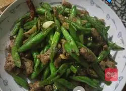 Illustration of how to make fried shredded pork with green beans 7