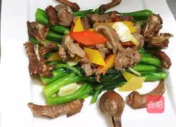 Illustration of how to make bone-flavored pigeon slices 3