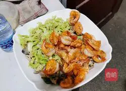 Illustration of how to make spicy hot pot shrimp 11