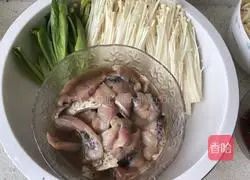 Illustration of how to make boiled fish fillets 5