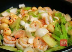 Recipe for Lily Celery Shrimp 7