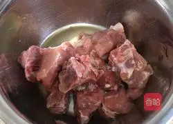 Illustration of how to make steamed pork ribs with black bean paste 1