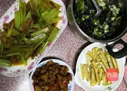 Illustration of how to make stir-fried bacon (cured pork leg) 3