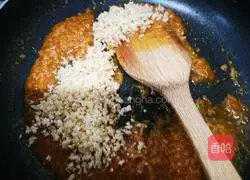 Illustration of shredded coconut chicken legs 11