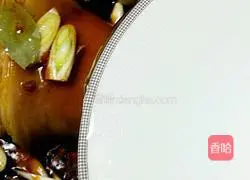 Illustration of how to make secret sauce elbows 8