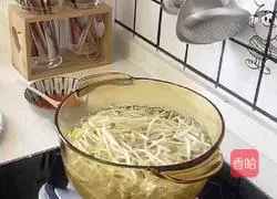 Illustration of Korean Bibimbap 11