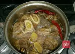 Illustration of how to make fresh water beef with bones 7