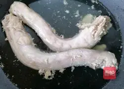 Illustration of how to make braised duck neck 3