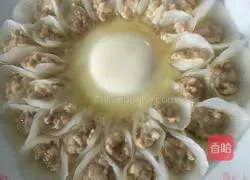 Illustration of how to make flowers bloom and prosper 17